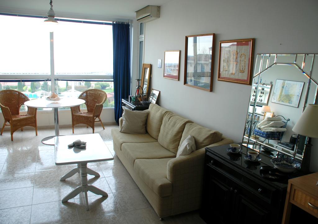 Baratero Vlas Marina Apartment Светий Влас Екстер'єр фото